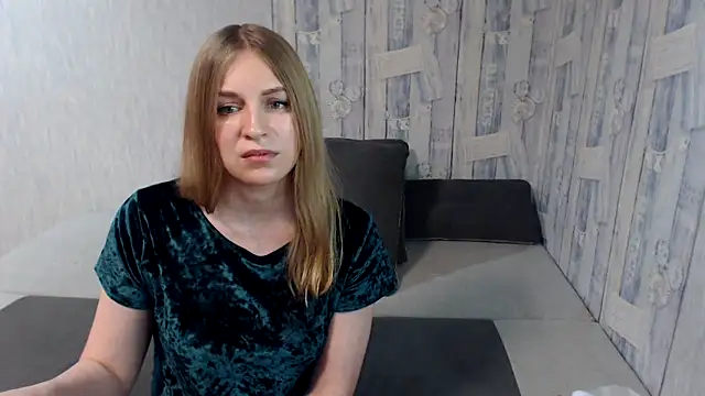 Pilly green  online show from 03-22-25, 12:04