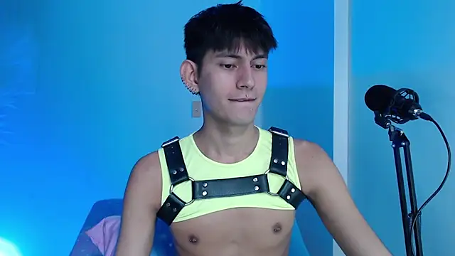 Snapshot of imdavo23 chatting on 12-14-24, 03:58 imdavo23 online show from 12-14-24, 03:58