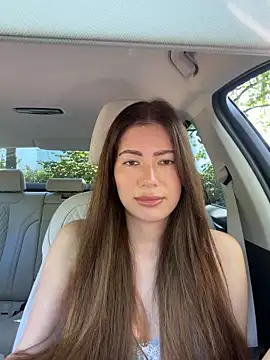 Snapshot of clairewntr chatting on 05-22-26, 01:20 clairewntr online show from 05-22-26, 01:20