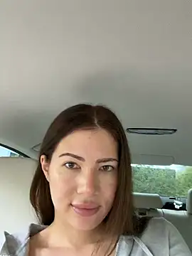 Snapshot of clairewntr chatting on 05-16-26, 10:36 clairewntr online show from 05-16-26, 10:36