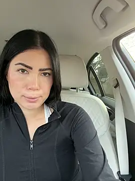 clairewntr online show from 12-21-25, 09:33