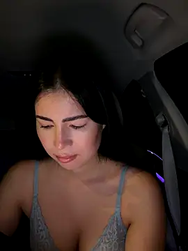 clairewntr online show from 12-18-25, 08:34