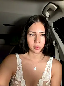 clairewntr online show from 11-15-25, 08:02