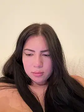 Snapshot of clairewntr chatting on 03-11-25, 05:46 clairewntr online show from 03-11-25, 05:46