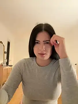 Snapshot of clairewntr chatting on 01-17-25, 07:27 clairewntr online show from 01-17-25, 07:27