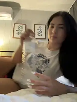 Snapshot of clairewntr chatting on 02-03-25, 06:07 clairewntr online show from 02-03-25, 06:07