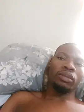 Snapshot of Malibongwe17 chatting on 09-29-25, 10:11 Malibongwe17 online show from 09-29-25, 10:11