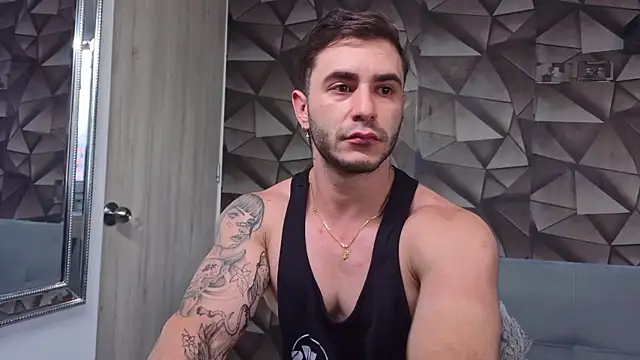 Snapshot of Latino_stud4u chatting on 05-05-26, 09:51 Latino stud4u online show from 05-05-26, 09:51