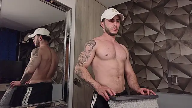 Latino stud4u online show from 03-25-26, 04:34