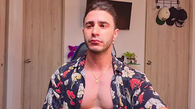 Latino stud4u online show from 07-13-26, 07:46