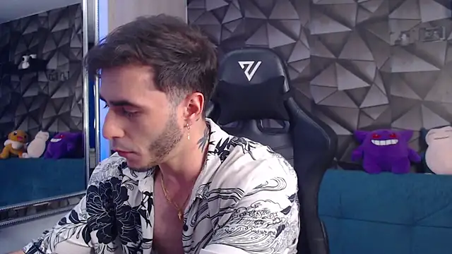 Latino stud4u online show from 10-29-25, 01:48