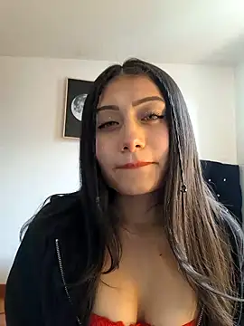 Snapshot of _Danna chatting on 01-14-25, 07:11  Danna online show from 01-14-25, 07:11