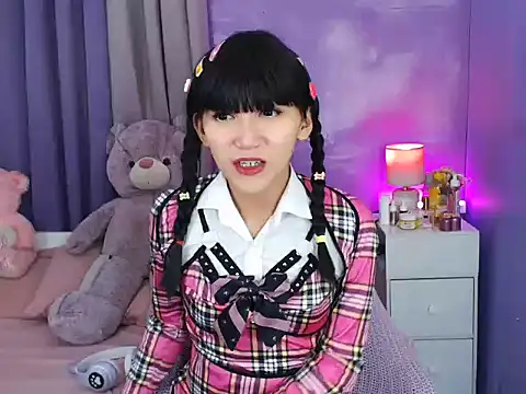 Snapshot of urlovelyfreya chatting on 10-12-25, 05:58 urlovelyfreya online show from 10-12-25, 05:58