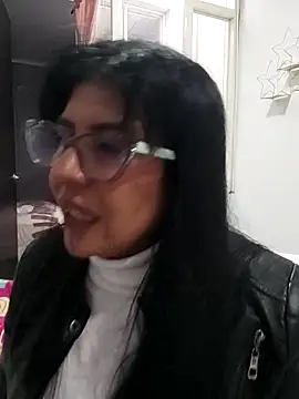 aisha latina online show from 02-16-26, 03:43