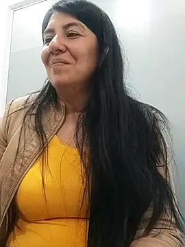 Snapshot of aisha_latina chatting on 03-03-25, 06:35 aisha latina online show from 03-03-25, 06:35