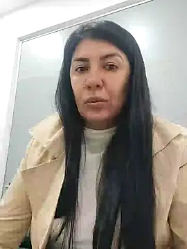 Snapshot of aisha_latina chatting on 02-10-25, 02:05 aisha latina online show from 02-10-25, 02:05