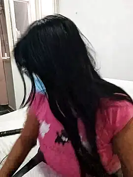 aisha latina online show from 02-10-26, 03:22