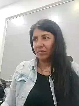 Snapshot of aisha_latina chatting on 02-20-25, 04:36 aisha latina online show from 02-20-25, 04:36