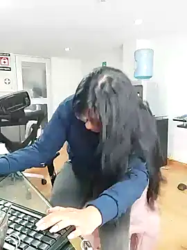 aisha latina online show from 12-02-25, 03:25