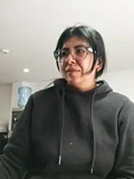 aisha latina online show from 11-06-25, 03:27