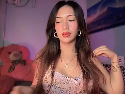 Snapshot of Jasmine_Elcock chatting on 12-05-25, 07:45 Jasmine Elcock online show from 12-05-25, 07:45