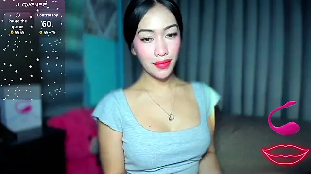 Snapshot of Jasmine_Elcock chatting on 01-10-26, 01:17 Jasmine Elcock online show from 01-10-26, 01:17