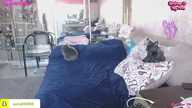 femme fatale1 online show from 10-30-25, 09:07