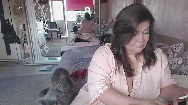 femme fatale1 online show from 10-12-25, 11:33