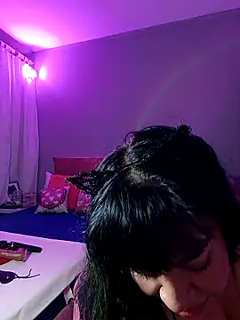 karlablue  online show from 04-16-26, 12:22