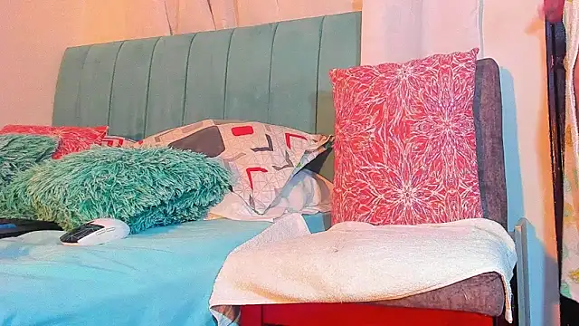 karlablue  online show from 01-29-25, 02:40