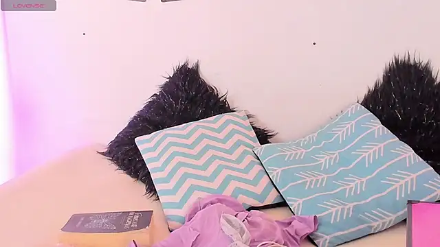 SophieRossi online show from 10-28-25, 12:48