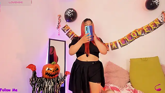 SophieRossi online show from 10-30-25, 04:37