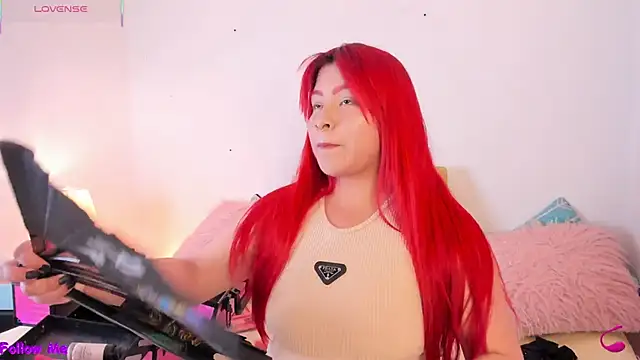 SophieRossi online show from 11-18-25, 03:32