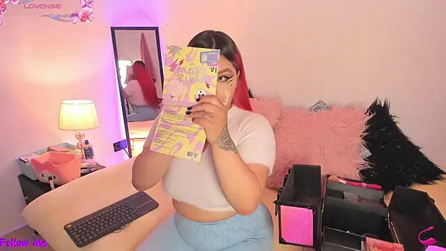 SophieRossi online show from 11-07-25, 04:17