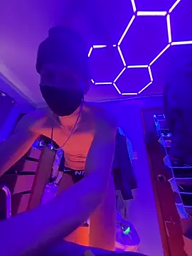 Cloudd Kingg Iceyyy online show from 03-18-26, 05:58