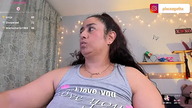 Snapshot of agathaxxx-69 chatting on 03-17-25, 09:02 agathaxxx-69 online show from 03-17-25, 09:02