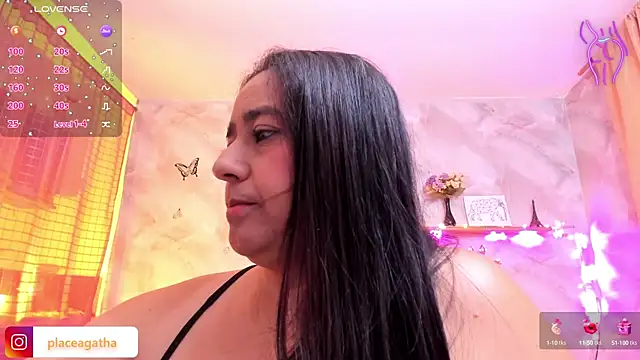 Snapshot of agathaxxx-69 chatting on 09-30-25, 08:04 agathaxxx-69 online show from 09-30-25, 08:04