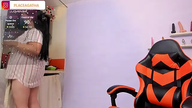 Snapshot of agathaxxx-69 chatting on 02-19-26, 05:32 agathaxxx-69 online show from 02-19-26, 05:32