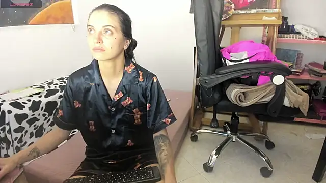 mariecam420 online show from 04-12-26, 04:32