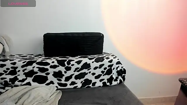 mariecam420 online show from 12-19-25, 01:13