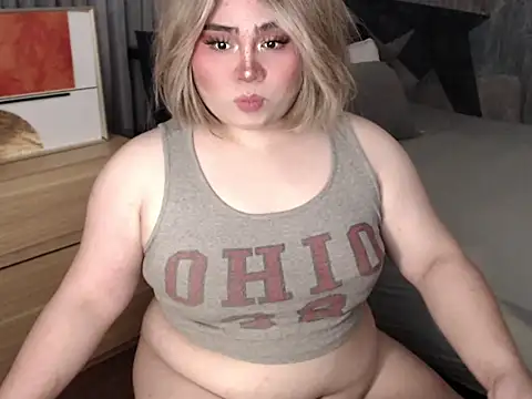 Snapshot of mysticofcum chatting on 10-06-25, 05:52 mysticofcum online show from 10-06-25, 05:52