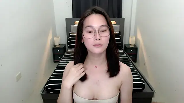 AmazingLuchie online show from 10-03-25, 06:15
