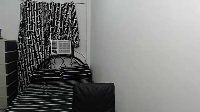 AmazingLuchie online show from 02-27-25, 08:46
