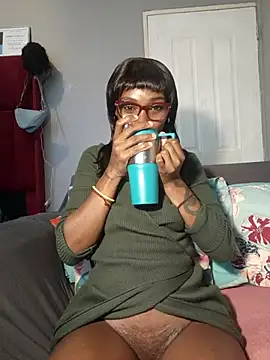 HoneyDropsX online show from 07-18-26, 06:00