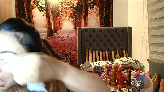 Snapshot of sofia23dirty chatting on 04-22-26, 11:11 sofia23dirty online show from 04-22-26, 11:11