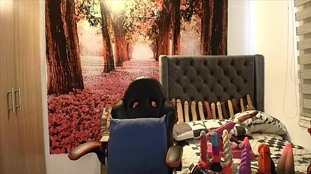 Snapshot of sofia23dirty chatting on 12-20-25, 04:54 sofia23dirty online show from 12-20-25, 04:54