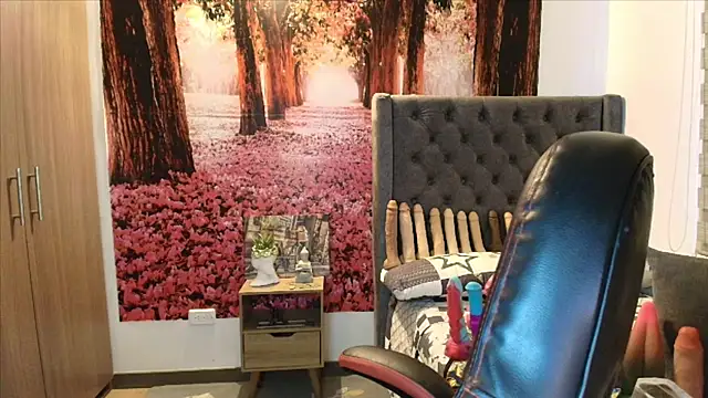 Snapshot of sofia23dirty chatting on 10-22-25, 08:52 sofia23dirty online show from 10-22-25, 08:52