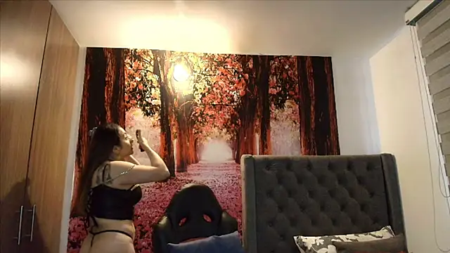 Snapshot of sofia23dirty chatting on 11-15-25, 08:35 sofia23dirty online show from 11-15-25, 08:35