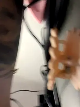 anniehart online show from 11-04-25, 01:20