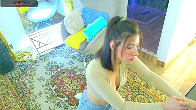 magali 19 online show from 10-12-25, 05:25